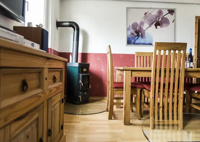 Ferienwohnung Casa Casimir Mit Elbblick, Balkon Und Grossen Garten